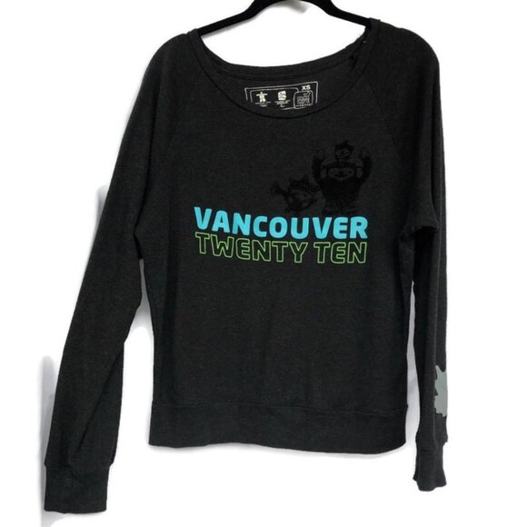 Aritzia Vancouver 2010 olympics apparel shirt - Picture 1 of 12